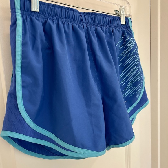 Nike Tempo Running Shorts Size Medium - Picture 5 of 9